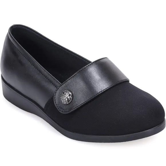 Carmen - Elastane Widefit Shoe by Cosyfeet